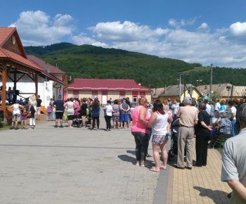 Kultúrne pamiatky / Stavanie májov – Rusadle (Turíce) - foto