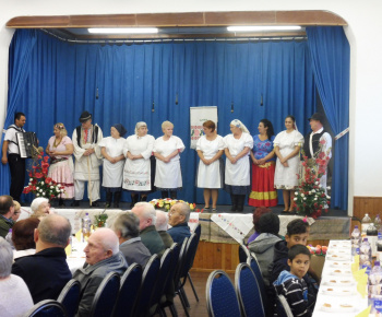 Kultúrne pamiatky / Október – Mesiac úcty k starším - foto