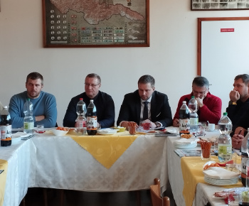 Aktuality / Stretnutie krízového štábu k znečistenie rieky Slaná - foto