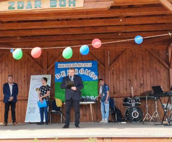 Národný projekt Rozvojové tímy I. / Medzinárodný deň Rómov - foto