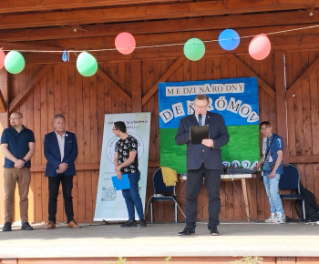 Národný projekt Rozvojové tímy I. / Medzinárodný deň Rómov - foto