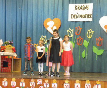 Aktuality / Deň matiek v Nižnej Slanej - foto