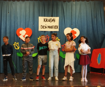 Aktuality / Deň matiek v Nižnej Slanej - foto