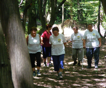 Klub dôchodcov Nižná Slaná / Stretnutie Klubu dôchodcov z Nižnej Slanej a Dobšinej, ktoré sa uskutočnilo na Trojici dňa 18.7.2014 - foto