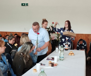Kultúra v obci / Deň matiek v Nižnej Slanej - foto