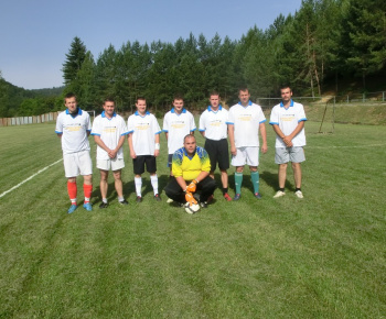 Futbal / STANOVY Telovýchovnej jednoty Baník Nižná Slaná  Článok 1 Základné ustanovenia  1) Telovýchovná jednota Baník Nižná Slaná (ďalej len TJ) je v zmysle zákona č. 83/1990 Zb. dobrovoľným združením občanov, ktorí jej prostredníctvom vykonávajú záujmovú