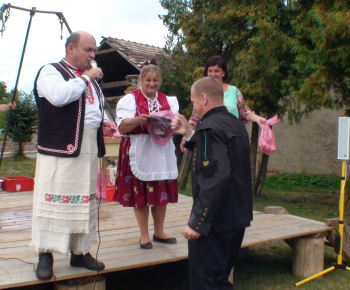 Kultúrne pamiatky / Oslavy odhalenia sochy sv. Barbory v obci Nižná Slaná - foto