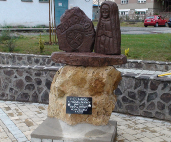 Kultúrne pamiatky / Oslavy odhalenia sochy sv. Barbory v obci Nižná Slaná - foto
